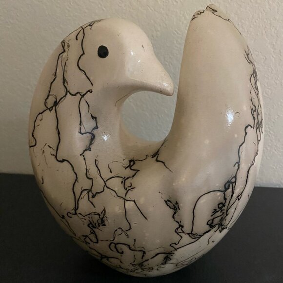 Native America Art Pottery Horse Hair Bird Dove Artist Signed and Dated H 7.5 in - Picture 2 of 4
